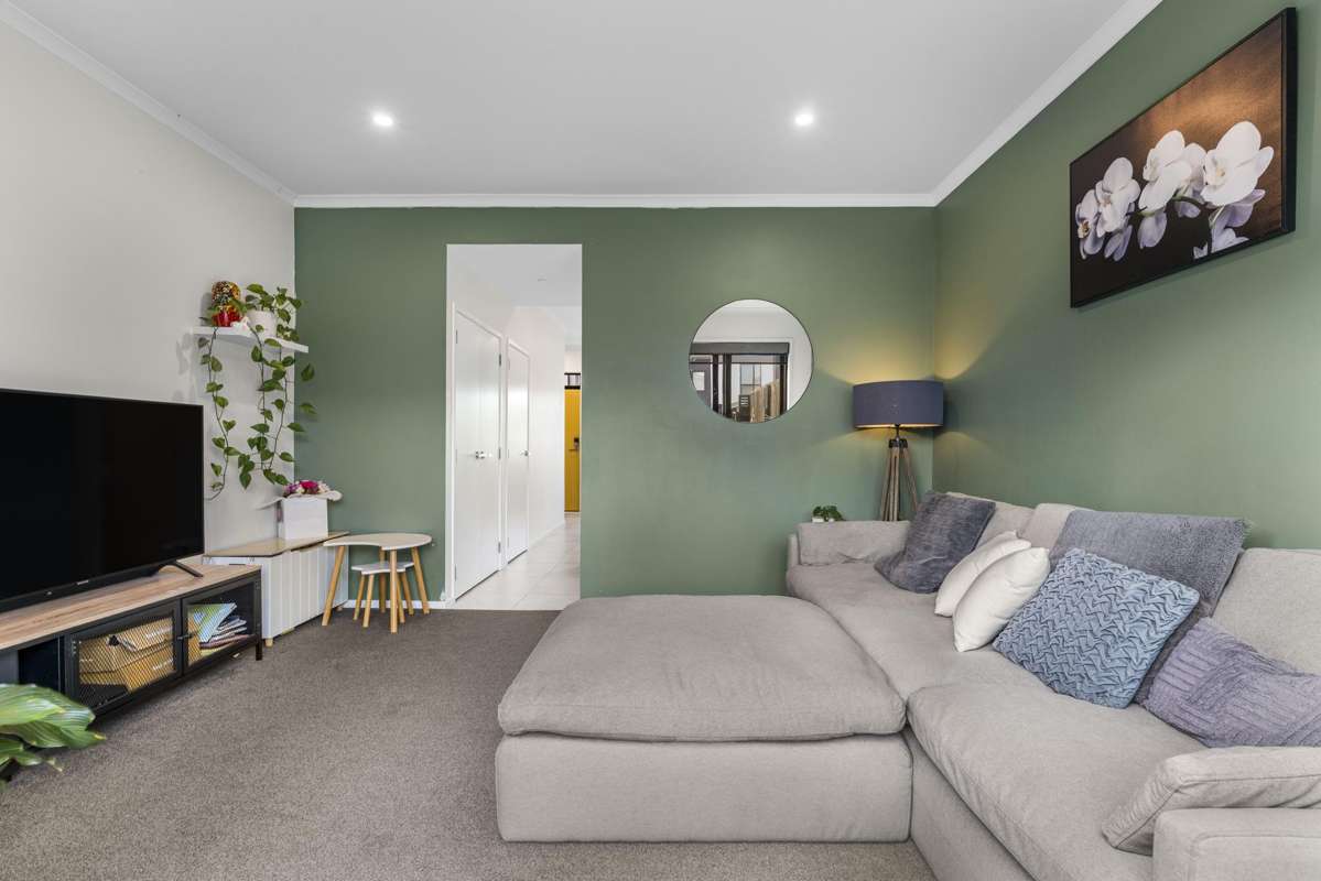 10 Malcolm Calder Road_3