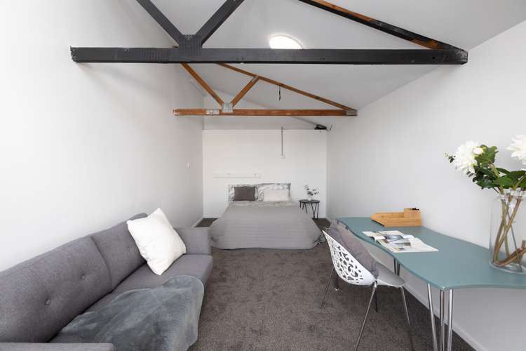 2/19 Leonie Place Aranui_8