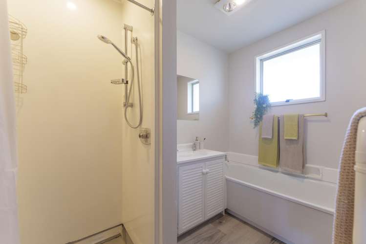 2/30 Trevor Street Hornby_11