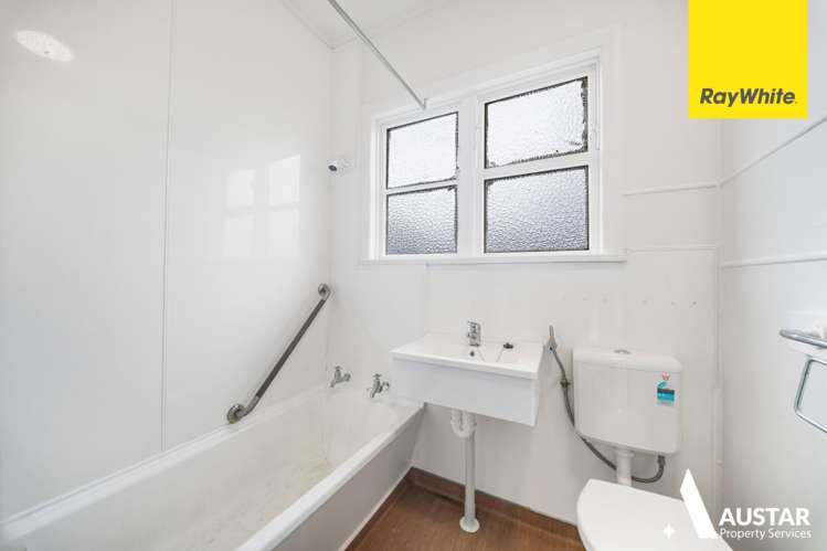 7 Rukutai Street Orakei_8