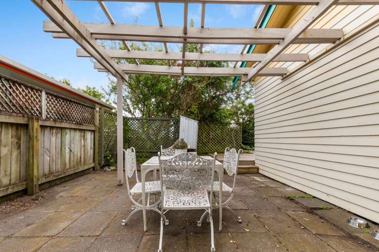 1 Devon Road Springvale_17