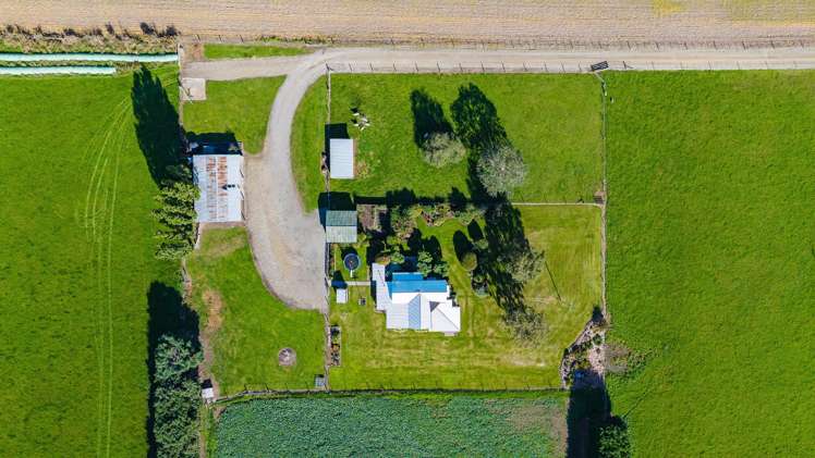 357 Hook School Road Makikihi_32