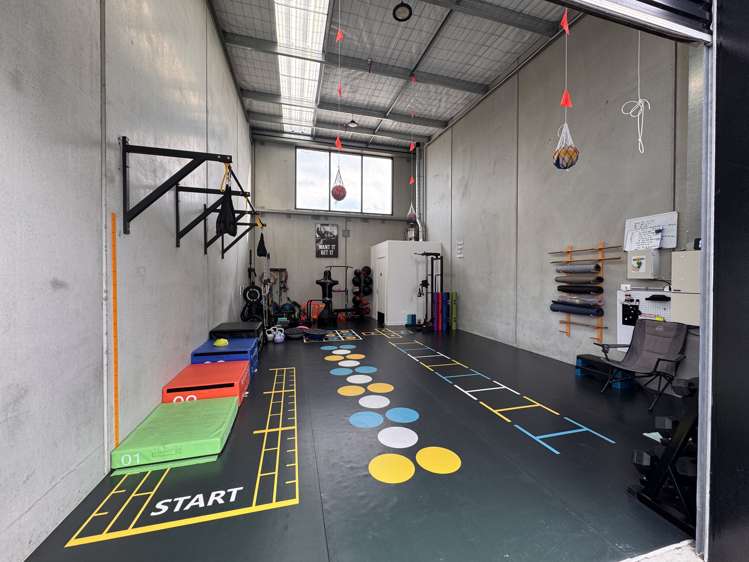 2/74 Westpoint Drive Hobsonville_6