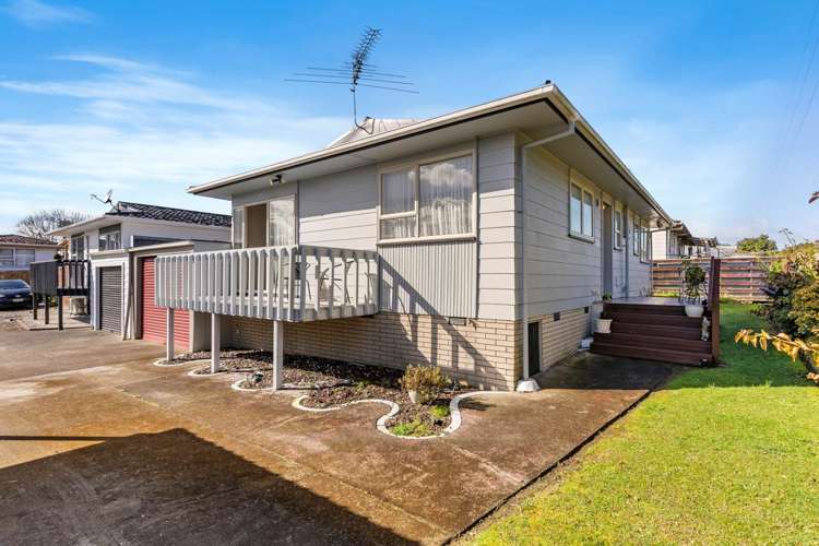 2/8 Seton Place Clover Park_10