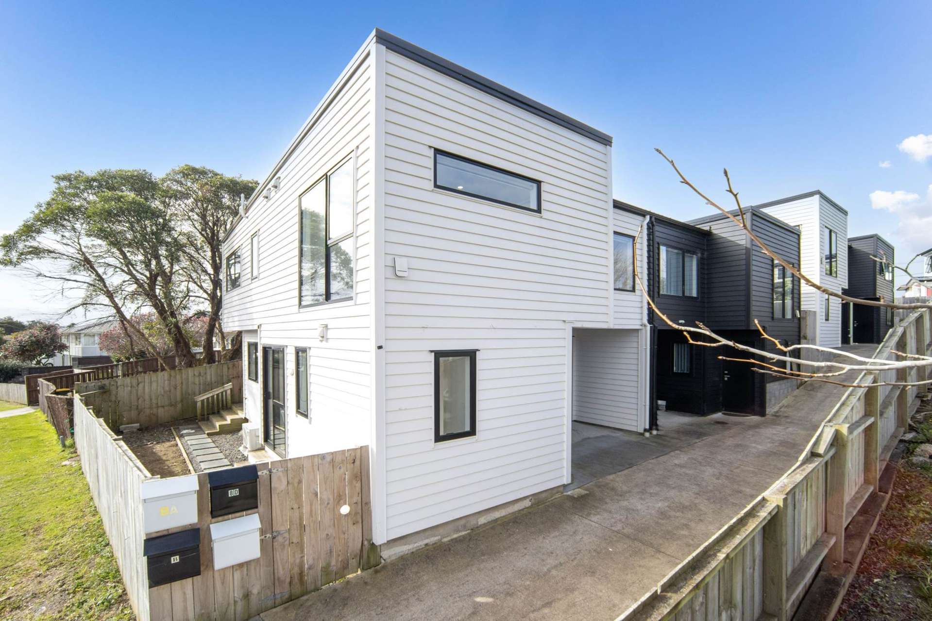 8A Hobart Crescent Manurewa_0