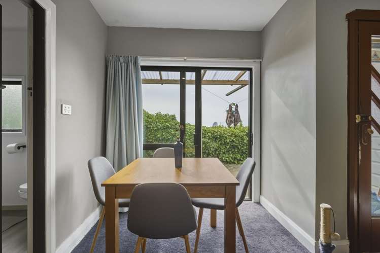 9 Robinson Street Lookout Point_15