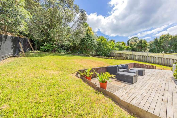 2/5 Finn Place Totara Vale_19