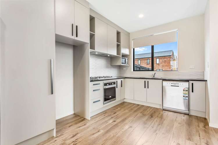 71 Walsh Road Papakura_2