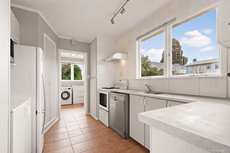 1 Edgerton Road Te Atatu Peninsula_6