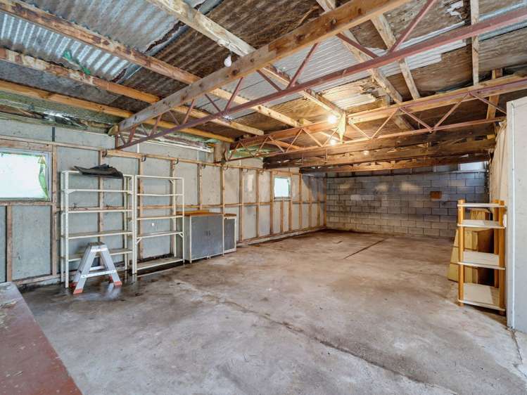 44 Haydon Street Roslyn_21