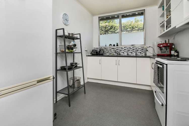 2/132 Onewa Road Northcote_9