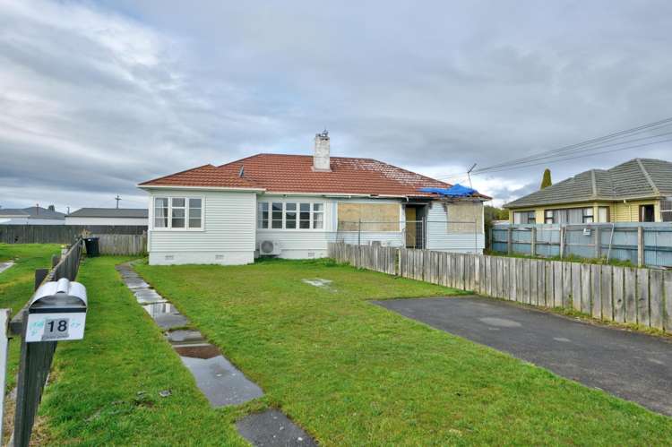 16 and 18 Churchill Avenue_1
