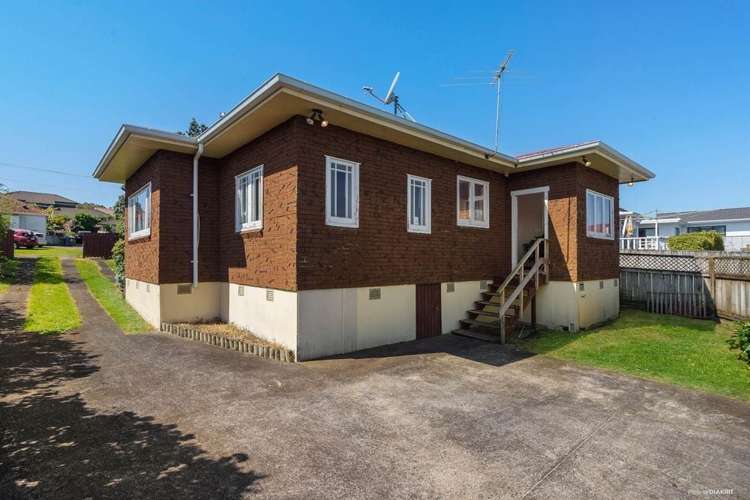 6 Triton Avenue Mount Albert_12