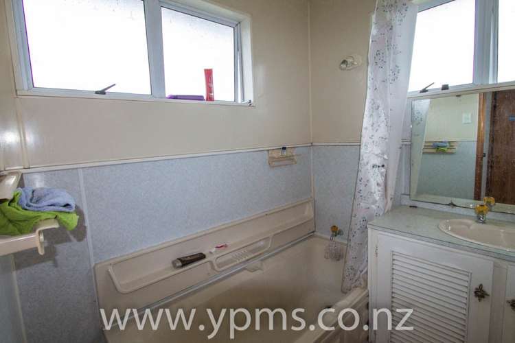 41 Hilling Street Titirangi_13