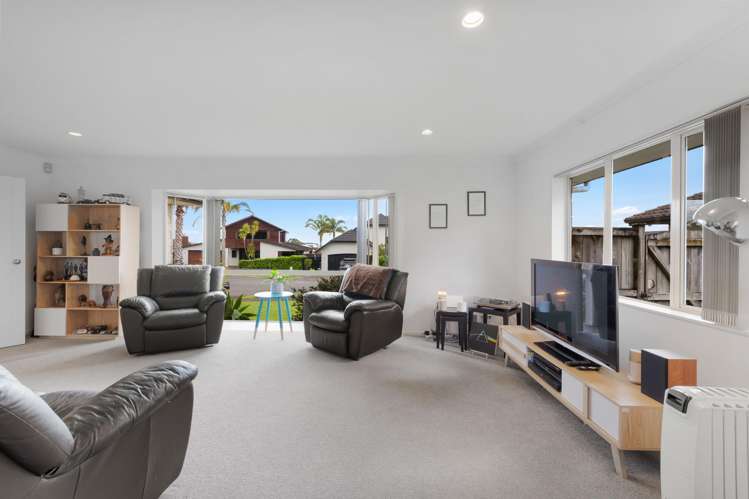 16 Fernloche Place Flat Bush_7