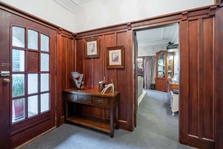 385 Queens Drive Windsor_24