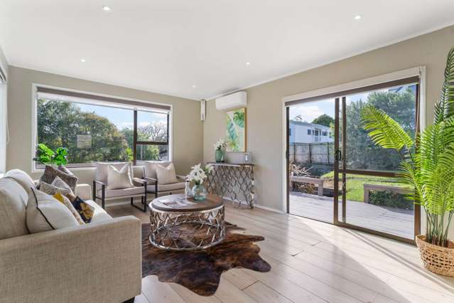 9 Glucina Place Glen Eden_1