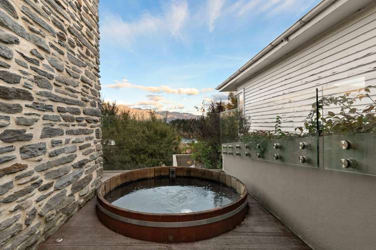 42A Man Street Queenstown_10