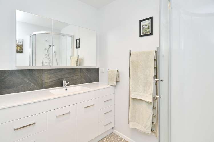 210 Avonhead Road Avonhead_13