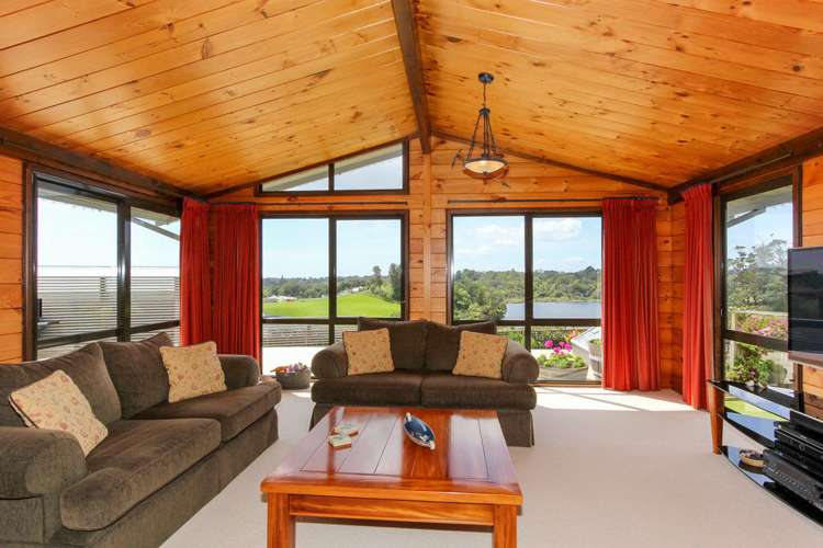 9 Ash Place Whalers Gate_12