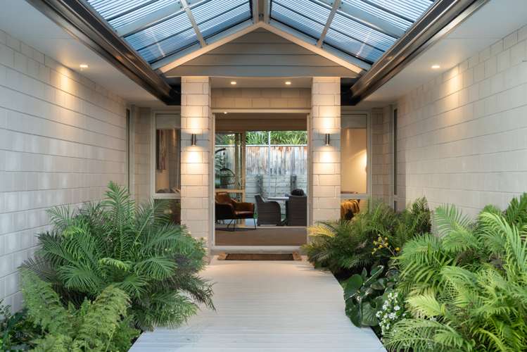 191 Lakes Boulevard Pyes Pa_16