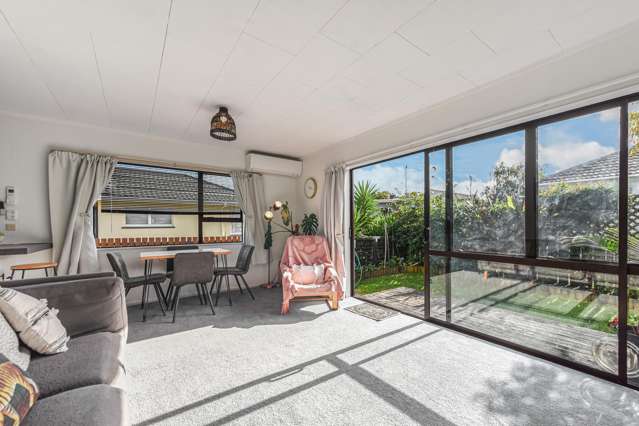 2/42a Songer Street Stoke_4