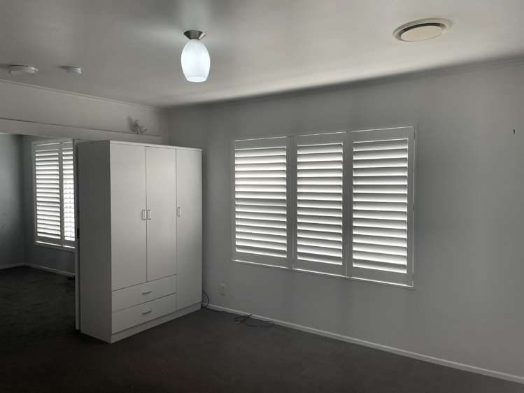 8 Divich Avenue Te Atatu South_5