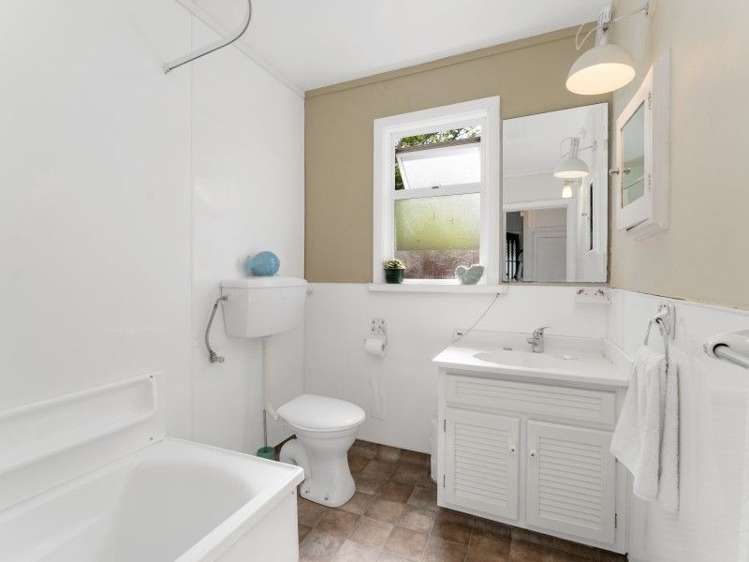 111 Golf Road 1330_7