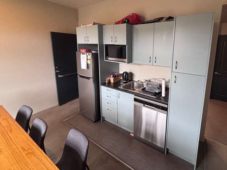 17/16 Jamaica Drive Grenada North_5