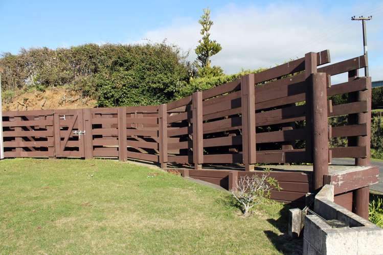 156 King Road Inglewood_21