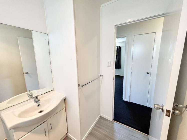 10 Glenfinn Place Massey_11