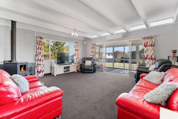 6 Regents Grove_2