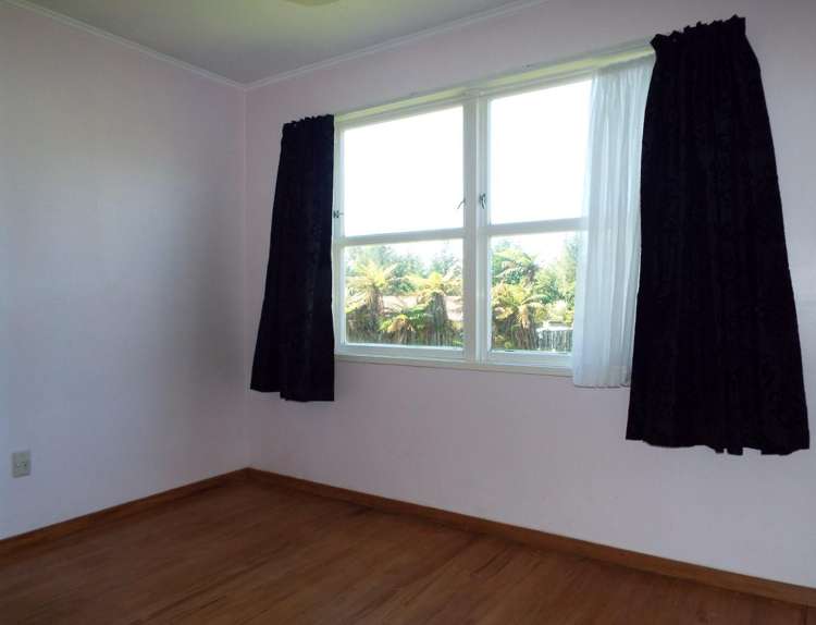 69 Lisa Crescent Mangakakahi_7