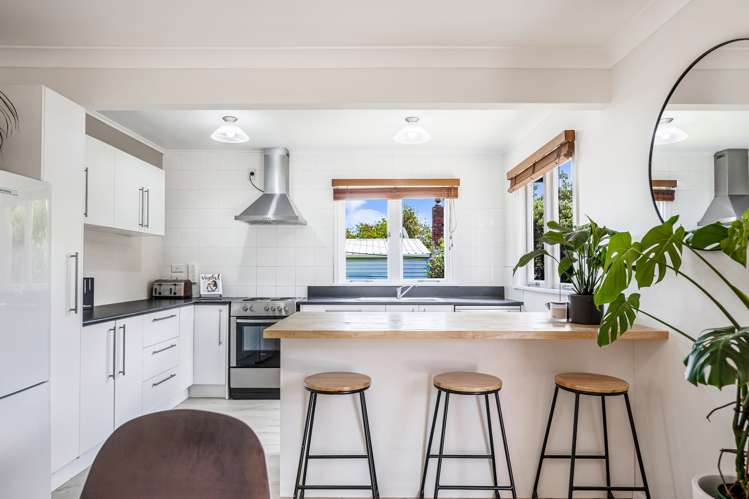 1b Titoki Street Te Atatu Peninsula_20