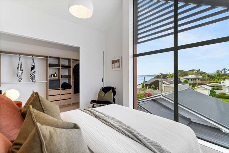 10B Joan Street Pt Chevalier_15