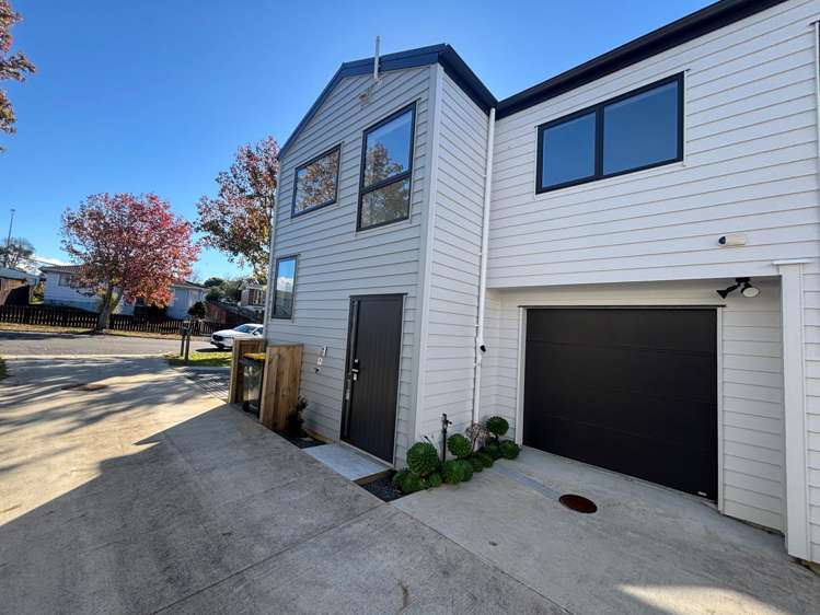 8B Starling Place Ranui_14