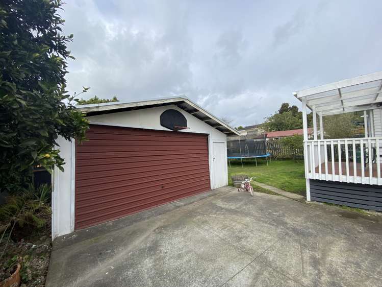8 Justin Place Te Atatu Peninsula_17