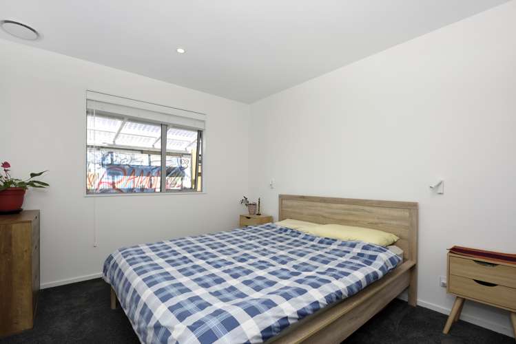 9 Camberley Road Richmond_18