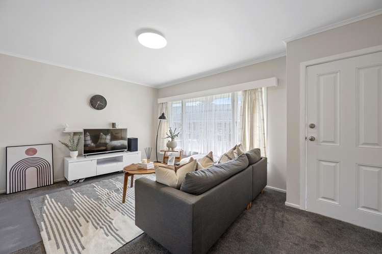 2/56a Taharoto Road Takapuna_9