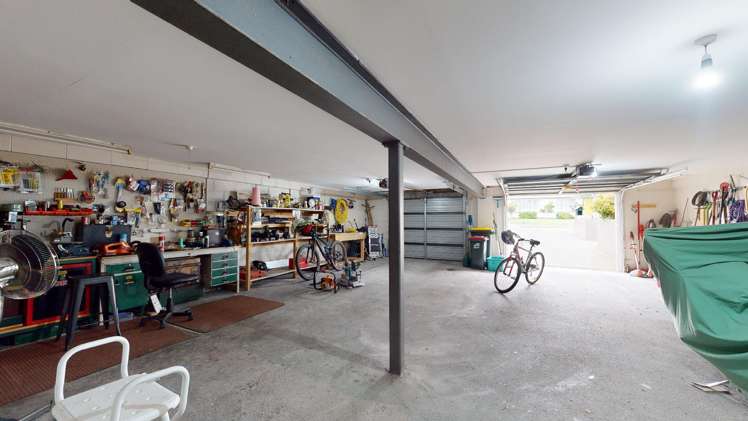 4 Glassey Drive Allenton_12