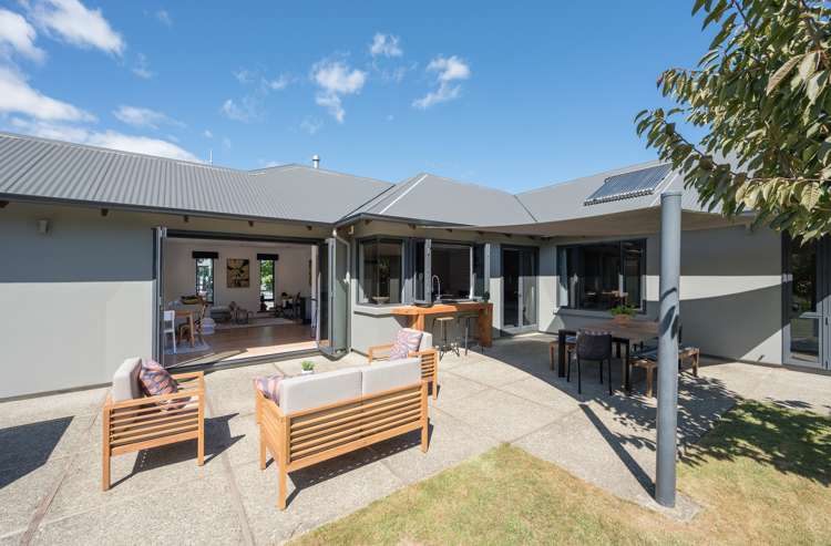 10 Lucy Murcott Place Stoke_12