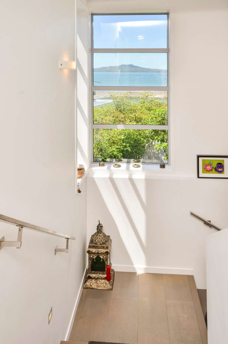 4b Beach Road Castor Bay_14