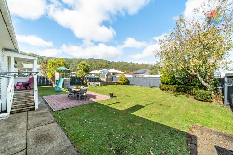33 Russell Road Wainuiomata_9