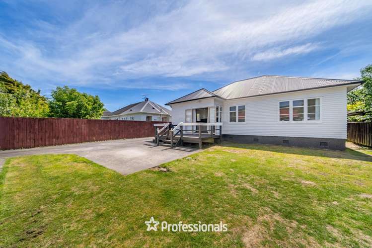 78 Hall Crescent Epuni_18