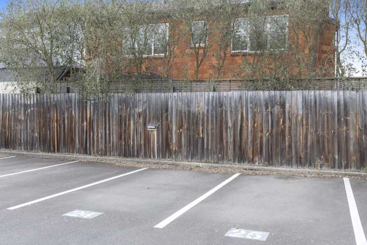 B9/101 Caledonian Road Saint Albans_13