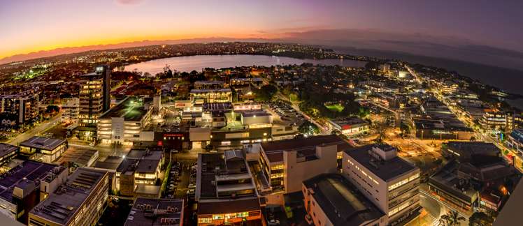 2004/3 Northcroft Street Takapuna_5