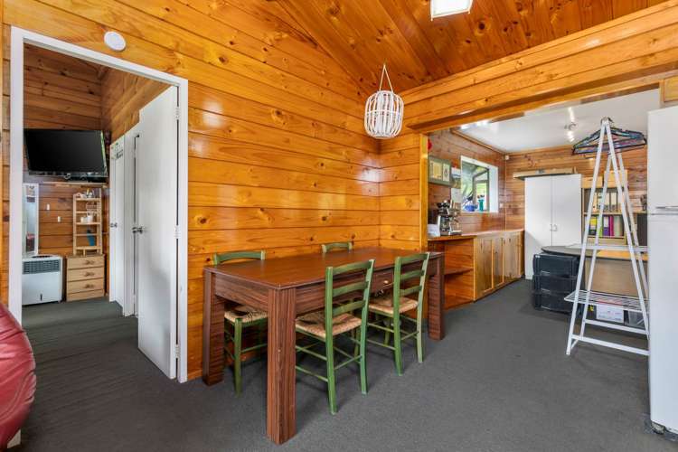 97 Young Access Dairy Flat_7