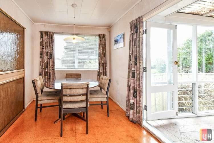 11 Sandrine Avenue Clover Park_3