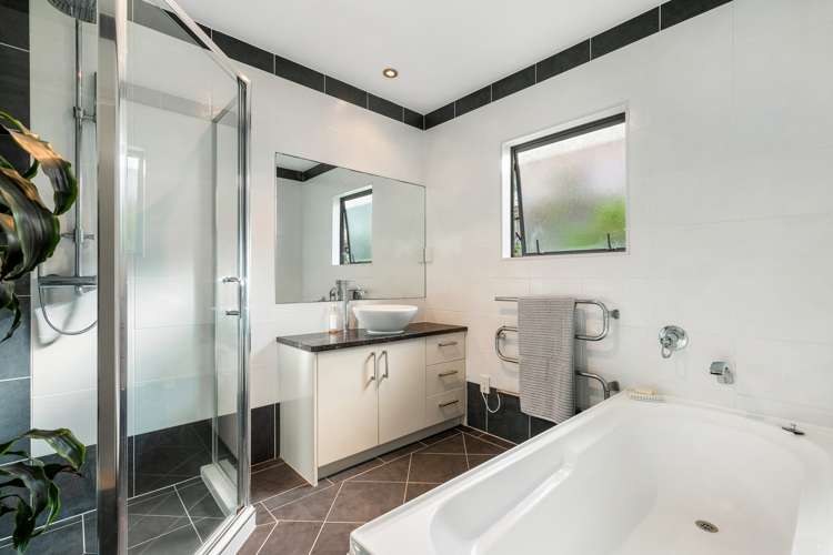 13 Te Ruru Way Stanmore Bay_17