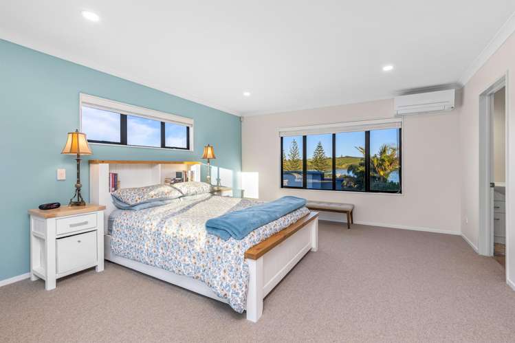 6 Double Bay Place Army Bay_11